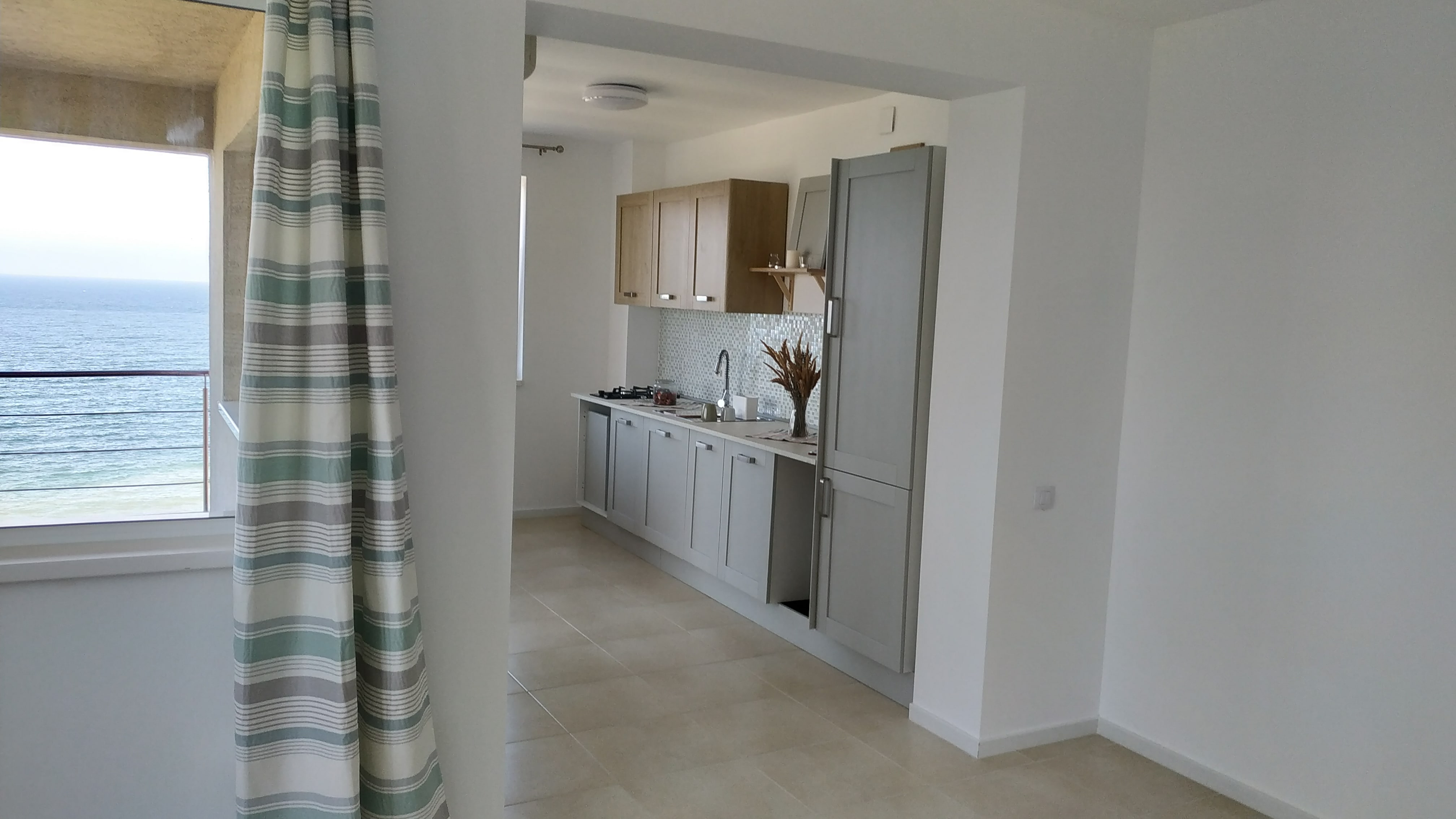apartament 3 camere constanta vedere la mare